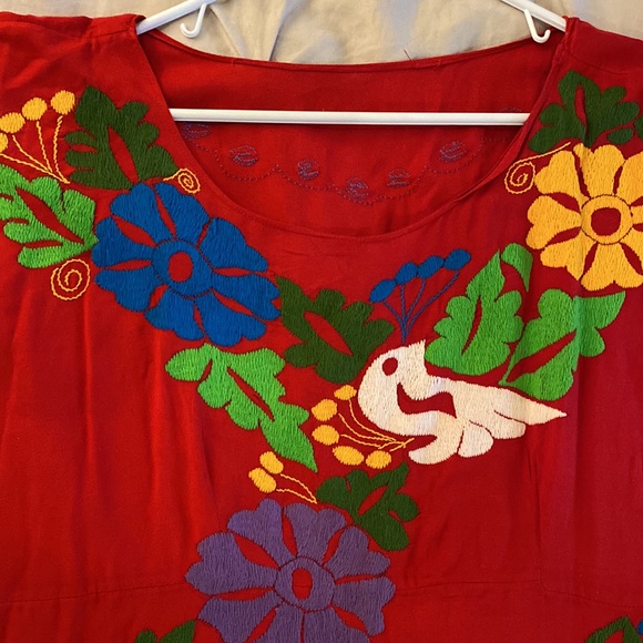 Handmade EMBROIDERED OAXACAN DRESS - Picture 4 of 9
